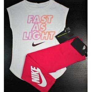 NIKE 2 Piece T-Shirt Glow In The Dark / Leggings